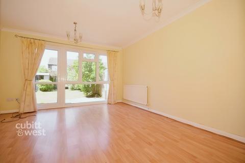 2 bedroom end of terrace house to rent, Charles Avenue Chichester PO19