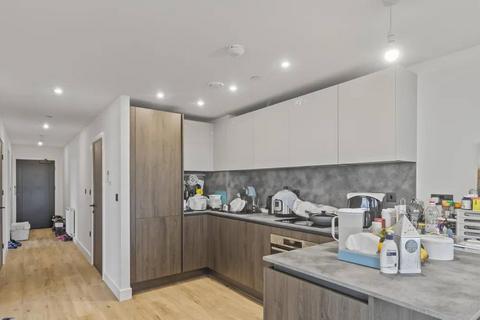 2 bedroom flat to rent, Elmira street, SE13