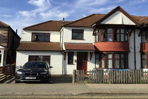 2 bedroom house share to rent, Northwick Avenue, Kenton HA3