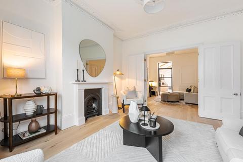 4 bedroom terraced house for sale, Lydon Road, London SW4