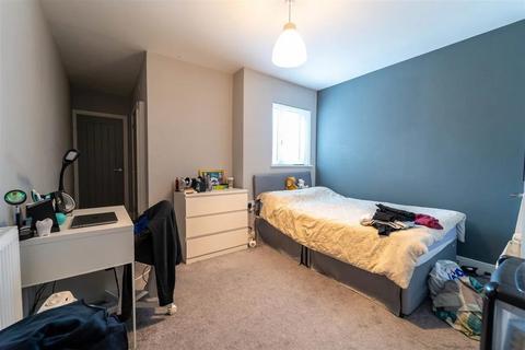 3 bedroom flat to rent, Railton Road, SE24