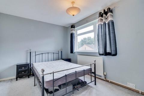 4 bedroom flat to rent, London, SW2