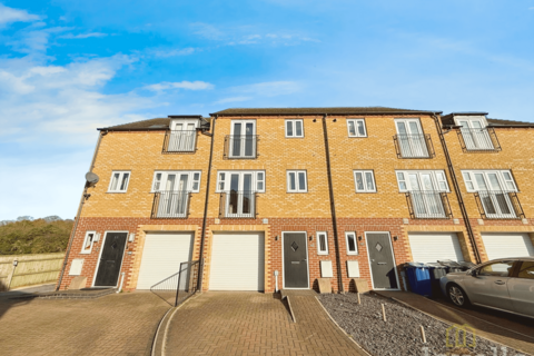 3 bedroom townhouse to rent, Northolme View, Gainsborough DN21