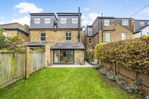 70 Canbury Avenue, Kingston Upon Thames, KT2 6JR