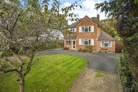 4 bedroom detached house for sale, Coultas Road, Hiltingbury, Chandler's Ford