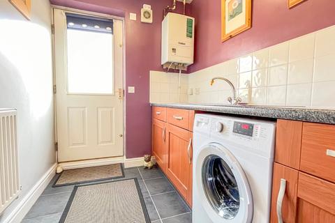 3 bedroom terraced house for sale, Fosseway, Gainsborough, DN21