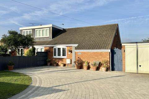 2 bedroom semi-detached bungalow for sale, Countesthorpe, Leicester LE8