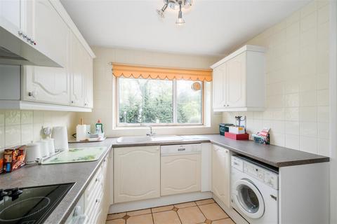 2 bedroom end of terrace house for sale, The Drive, South woodford