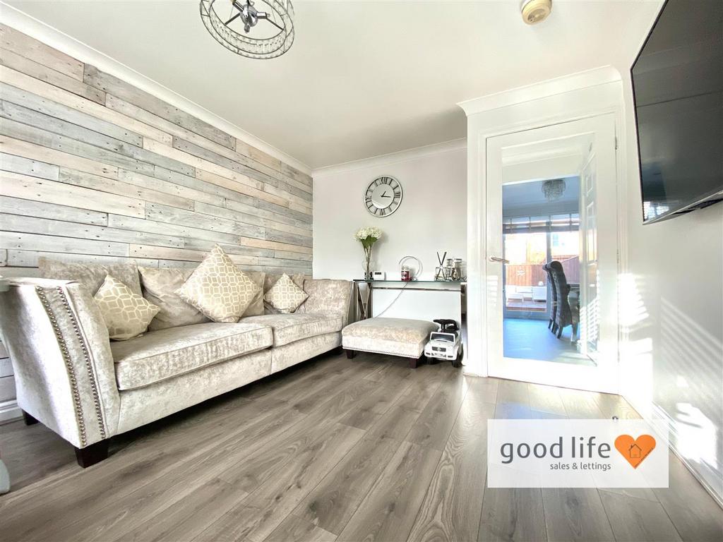 20241112 131617315 i OS56halesworthdrive.jpg