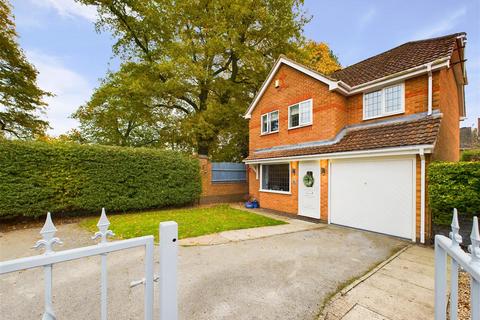 4 bedroom detached house for sale, Tree View Close, Nottingham NG5