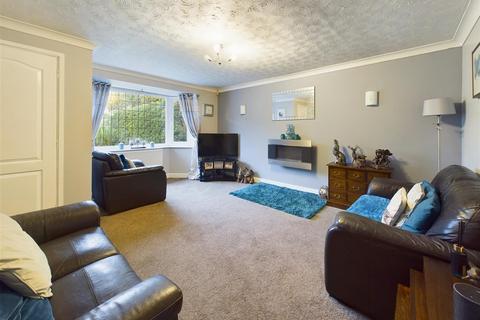 4 bedroom detached house for sale, Tree View Close, Nottingham NG5