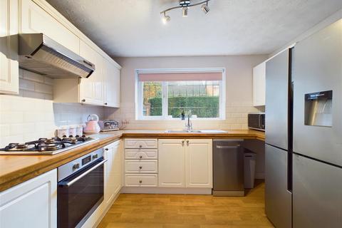 4 bedroom detached house for sale, Tree View Close, Nottingham NG5