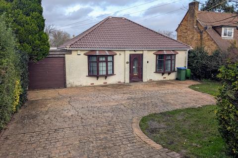 2 bedroom detached bungalow for sale, KILN ROAD, FAREHAM. GUIDE PRICE £400,000 - £425,000.