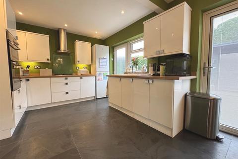 5 Ashcombe Way, Leek, ST13 5SD