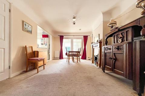 3 bedroom semi-detached bungalow for sale, Orchard Grove, Portchester,