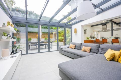 21 Dunkeld Road, Bournemouth, BH3 7EN