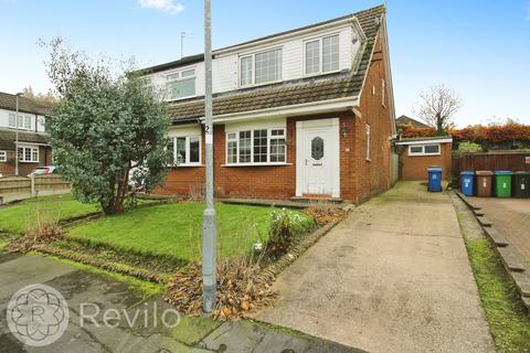 3 bedroom semi-detached house to rent, Blyth Avenue, Littleborough, OL15