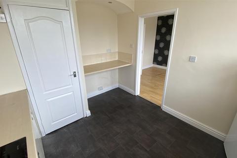 2 bedroom apartment to rent, Greyfriars Court, Radford CV6