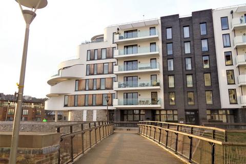 2 bedroom flat to rent, Invicta, Millennium Promenade, Bristol