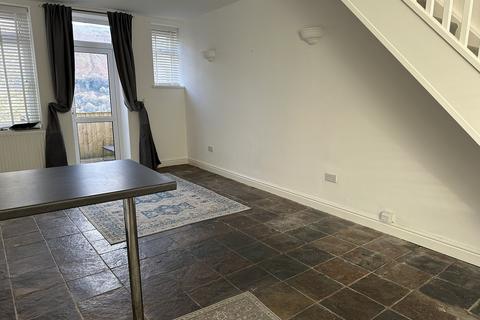 106 Cyfyng Road, Ystalyfera, Swansea, SA9 2BT