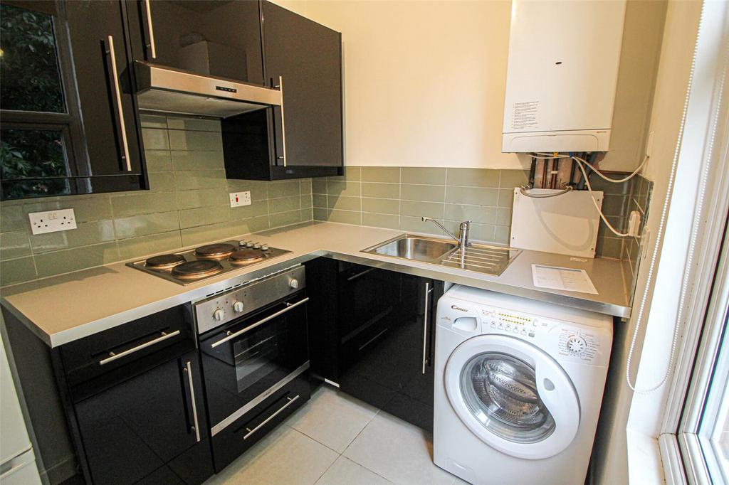 Apartment in Leeds, Hyde Park - View 5
