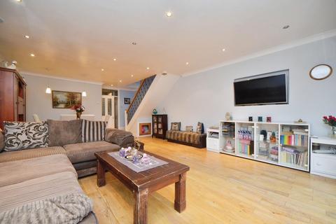 4 bedroom terraced house for sale, Ravensbourne Avenue, Beckenham BR3