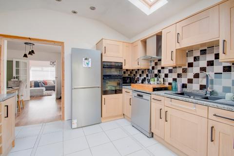 3 bedroom end of terrace house for sale, Kingswood Road, Northfield, Birmingham, West Midlands, B31