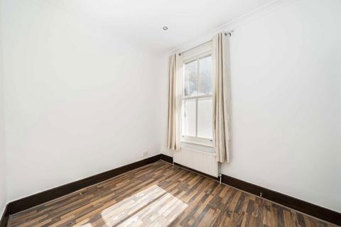 2 bedroom flat for sale, Whewell Road, London N19