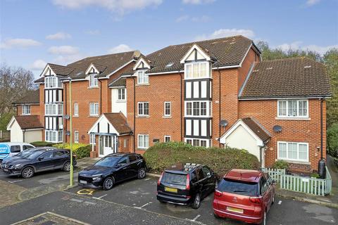 2 bedroom apartment for sale, The Granary, Stanstead Abbotts