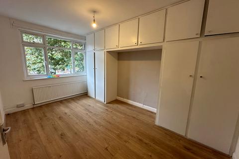 5 bedroom flat to rent, Lower Richmond Road, Richmond TW9