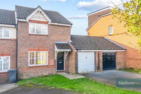 3 bedroom end of terrace house for sale, School House Gardens, Essex IG10