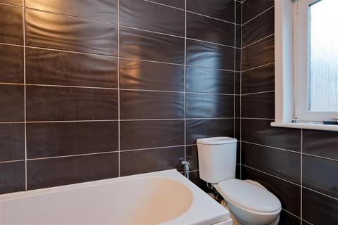 2 bedroom end of terrace house for sale, Hillhead Avenue, Rutherglen