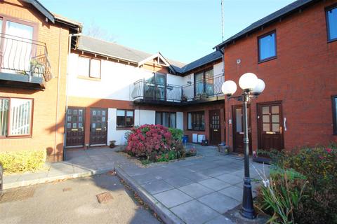 2 bedroom maisonette for sale, Tyn-Y-Pwll Road, Cardiff