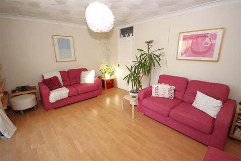 2 bedroom maisonette for sale, Tyn-Y-Pwll Road, Cardiff