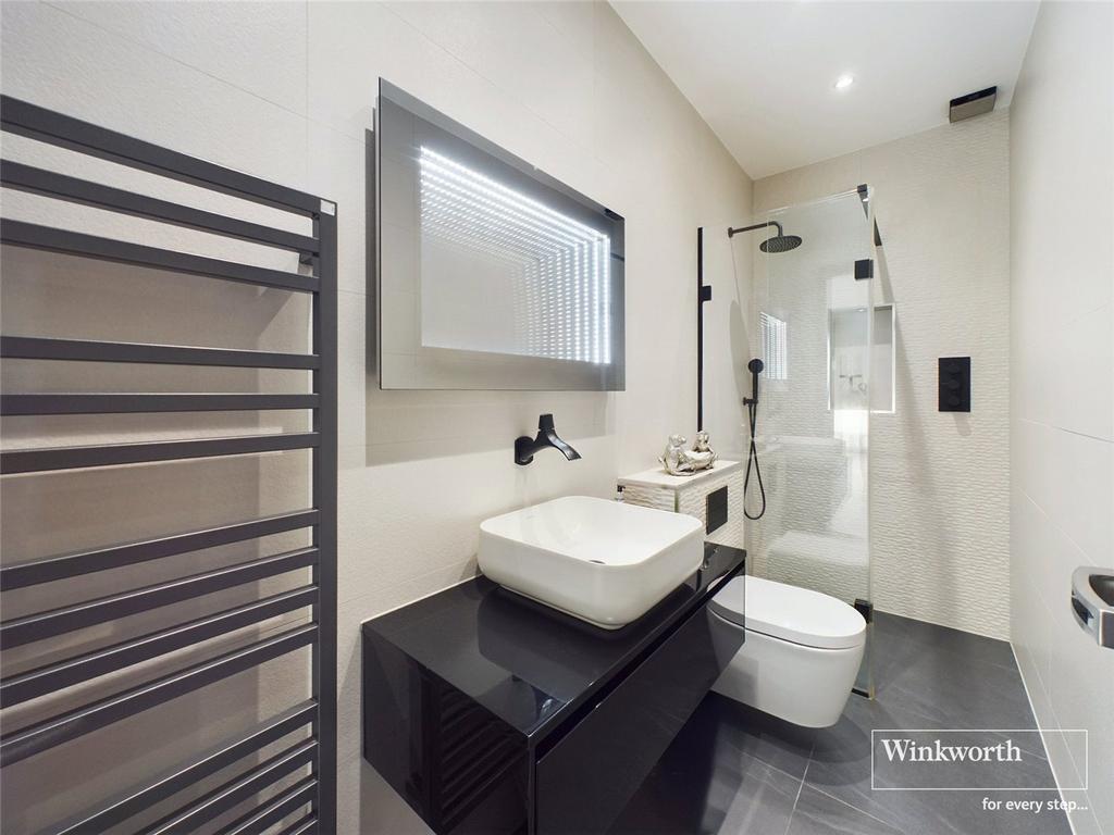 Gf Shower Room