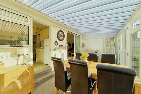 2 bedroom semi-detached bungalow for sale, Priesthorpe Road, Farsley, Pudsey