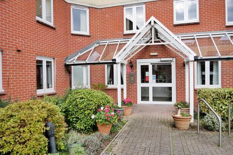 1 bedroom flat for sale, Penn Court, Oxford Road, Calne