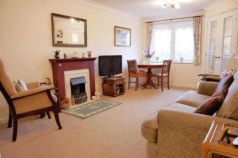 1 bedroom flat for sale, Penn Court, Oxford Road, Calne