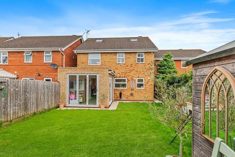 5 bedroom detached house for sale, Southfield Drive, Kettering NN15