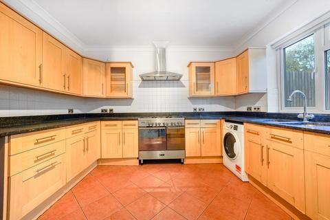 7 bedroom detached house to rent, Allington Road, Hendon, NW4