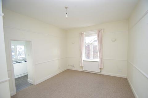 2 bedroom apartment to rent, Park Road, WATFORD, WD17