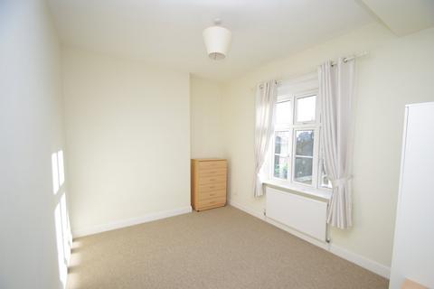 2 bedroom apartment to rent, Park Road, WATFORD, WD17