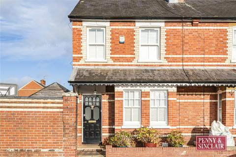 3 bedroom end of terrace house for sale, Grange Road, RG9 1DE