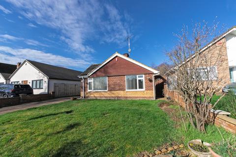 3 bedroom detached bungalow to rent, Whalley Drive, Bletchley, MK3