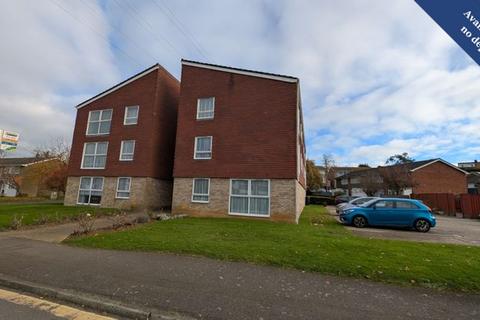 2 bedroom flat to rent, Brambley Crescent, Folkestone, CT20