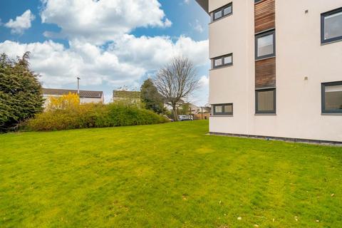 3 bedroom flat to rent, Burnbrae Place, Corstorphine, Edinburgh