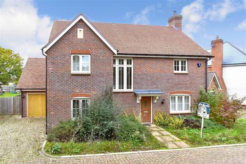 4 bedroom detached house for sale, Cornflower Drive, Marden, Tonbridge, Kent