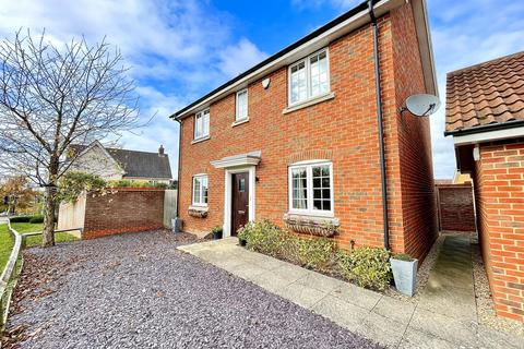 3 bedroom detached house for sale, Lapwing Grove, Stowmarket, IP14