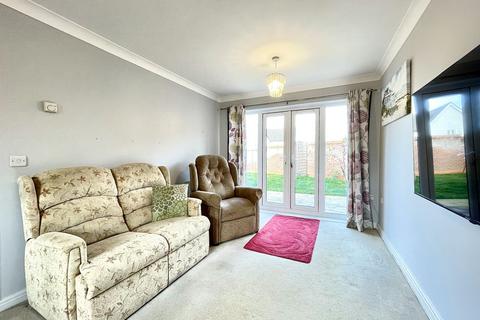 3 bedroom detached house for sale, Lapwing Grove, Stowmarket, IP14