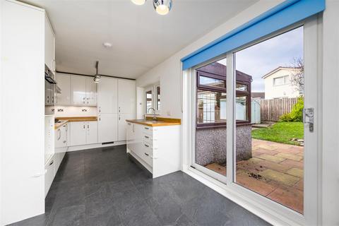 60 Linefield Road, DD7 6DP
